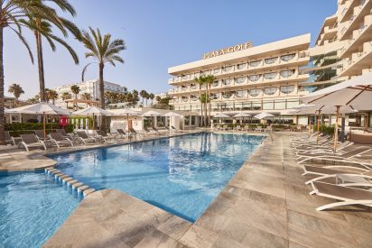 Rompelberg Cycling Holidays – Hotel Playa Golf Sfeerbeelden 1-Enhanced-SR