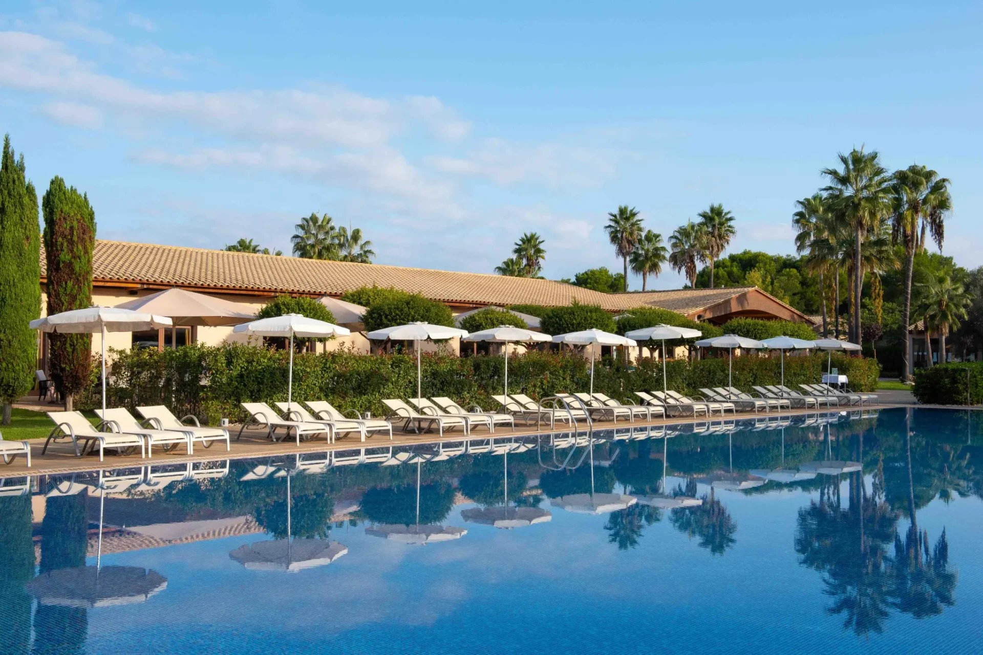 big-valentin-playa-del-muro-piscina-principal9822-95db8130bd53265dc5f5dd2db5f3101c