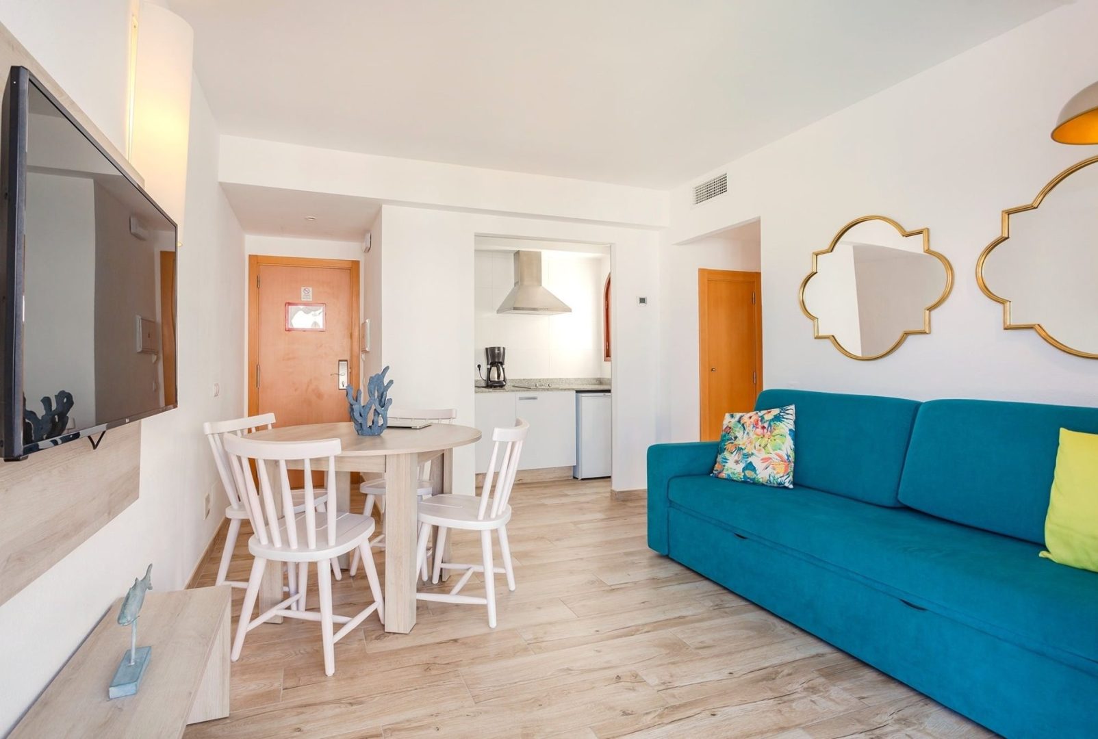 Flipflop Apartment (3)