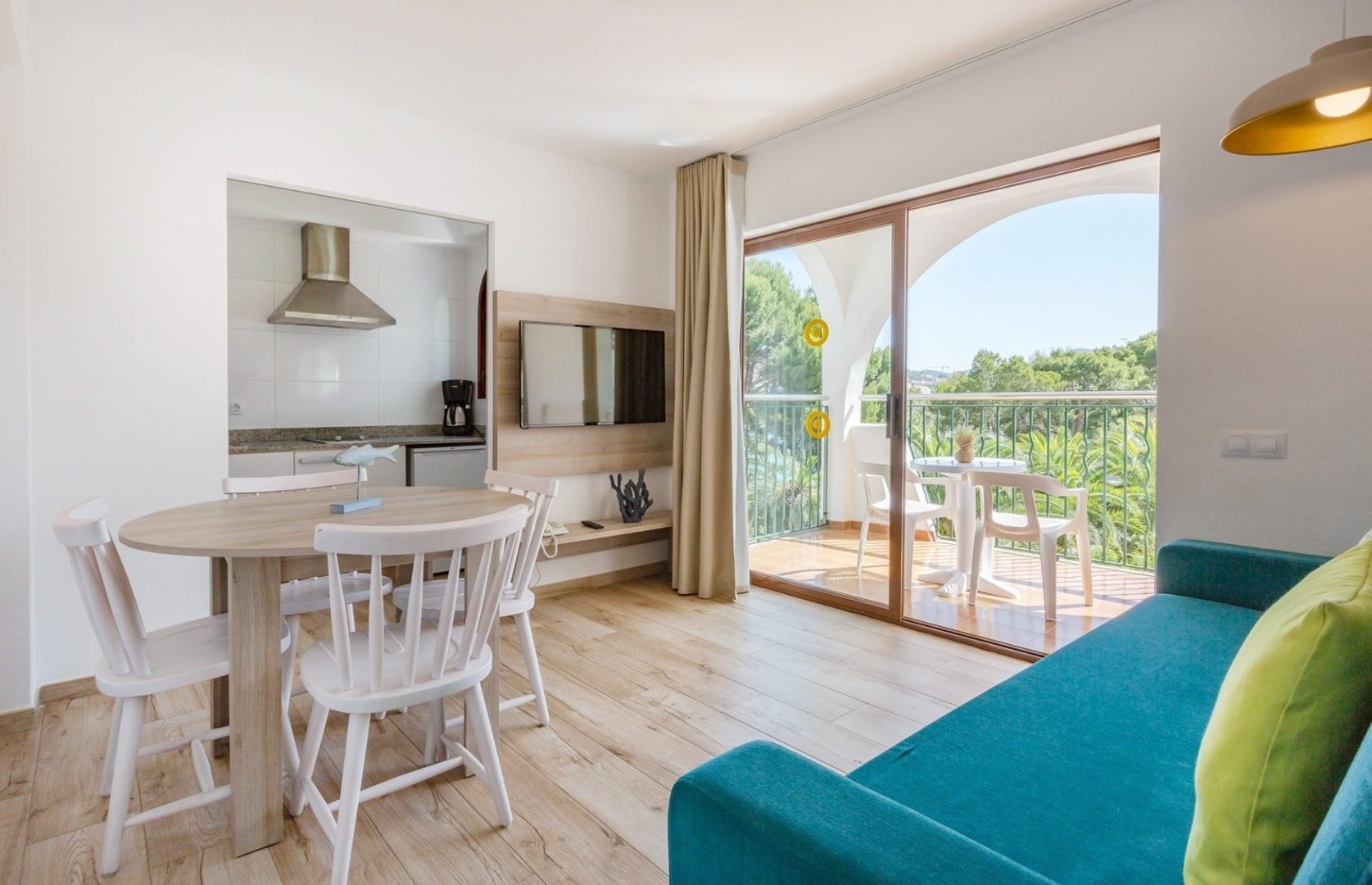 Flipflop Apartment (4)